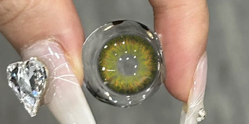 Freya Lenses / Eyes that play games.