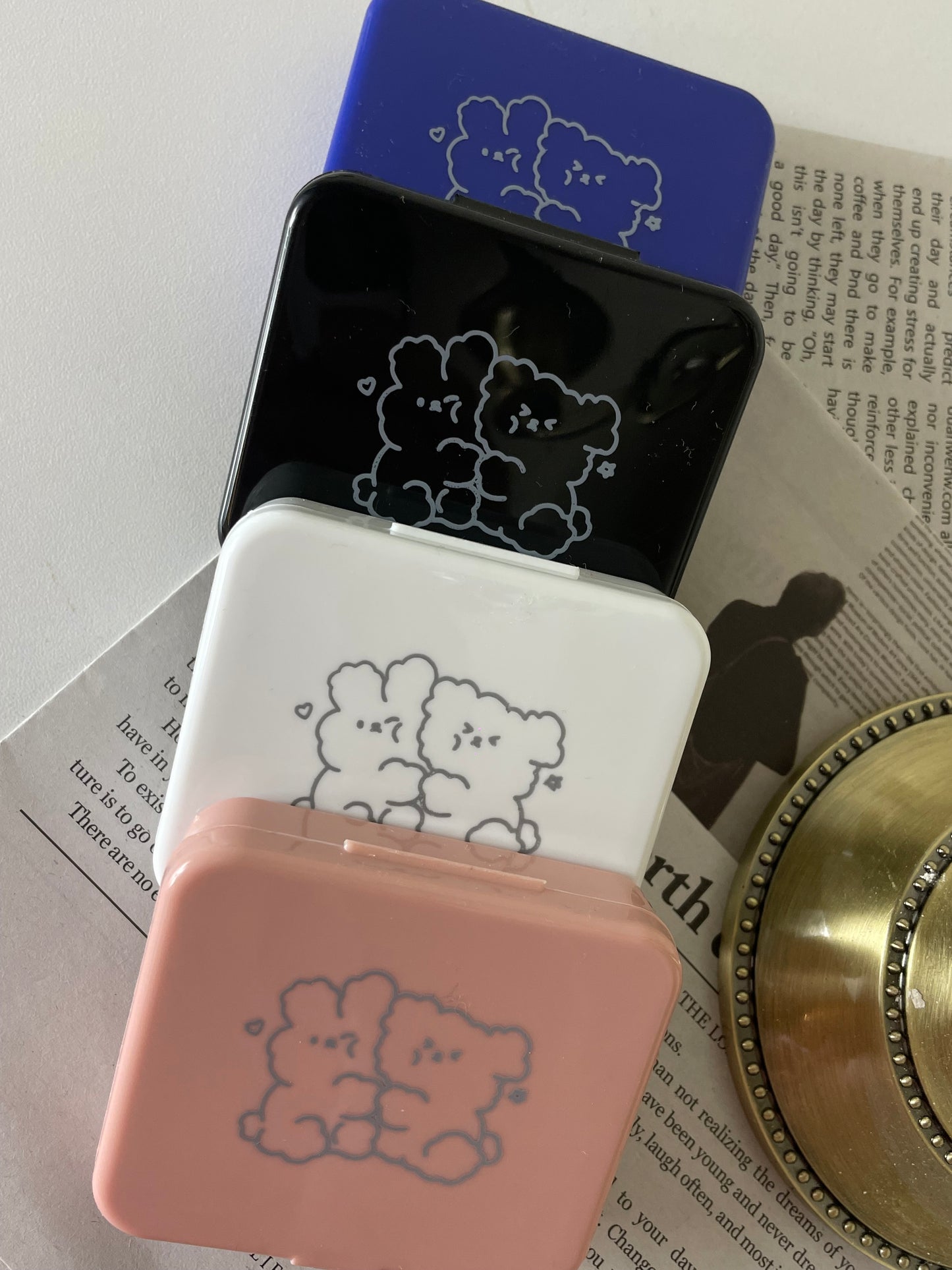 BEAR HUGS / 2 Pairs Lenses Case