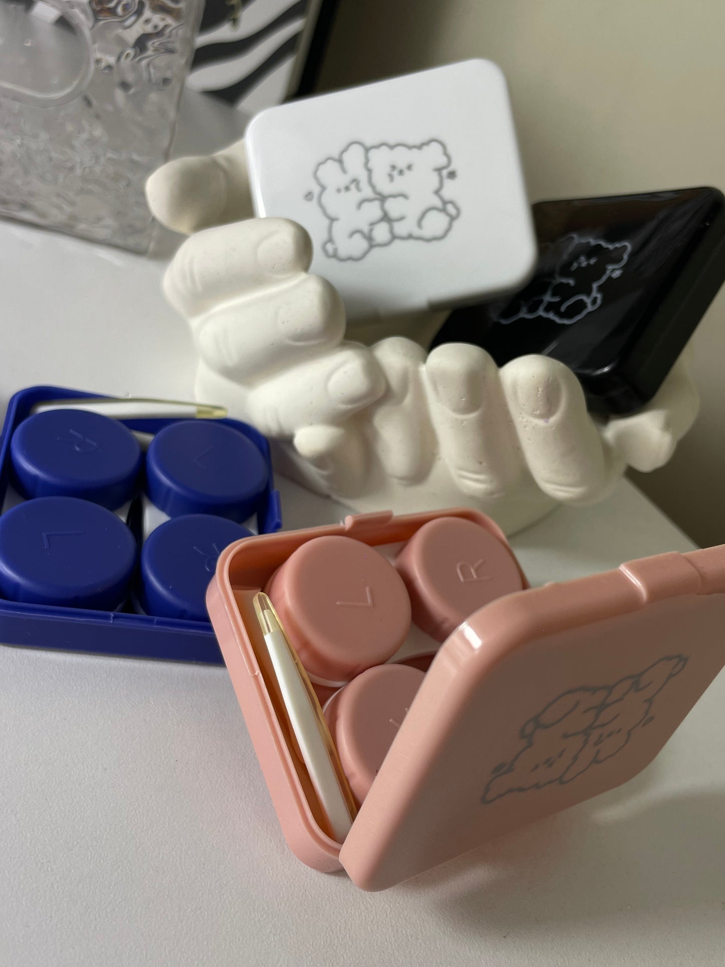 BEAR HUGS / 2 Pairs Lenses Case